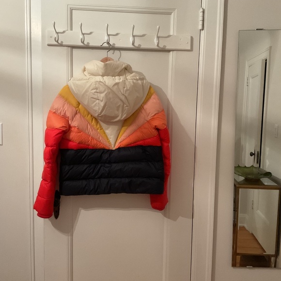 Marine Layer Après Sunset down filled puffer - Picture 9 of 12
